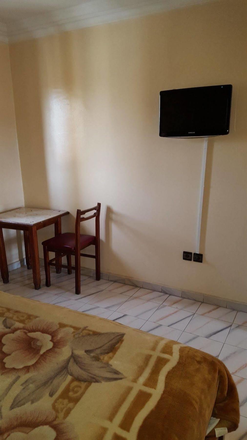 Hotel Aswan Oujda Eksteriør bilde